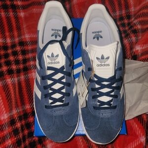 Adidas Men's 8.5 W 9.5 Brand New Gazzelle. Tags/box